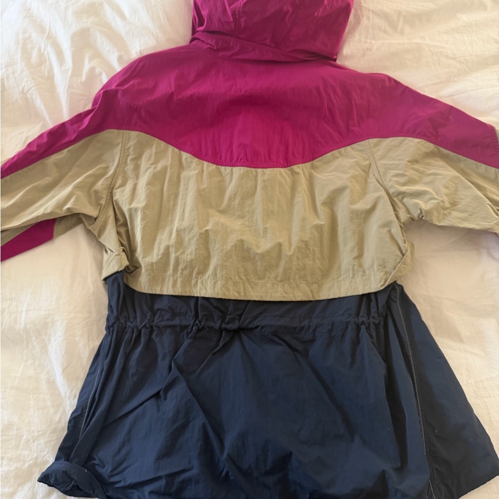 Lululemon packable windbreaker jacket - image 8